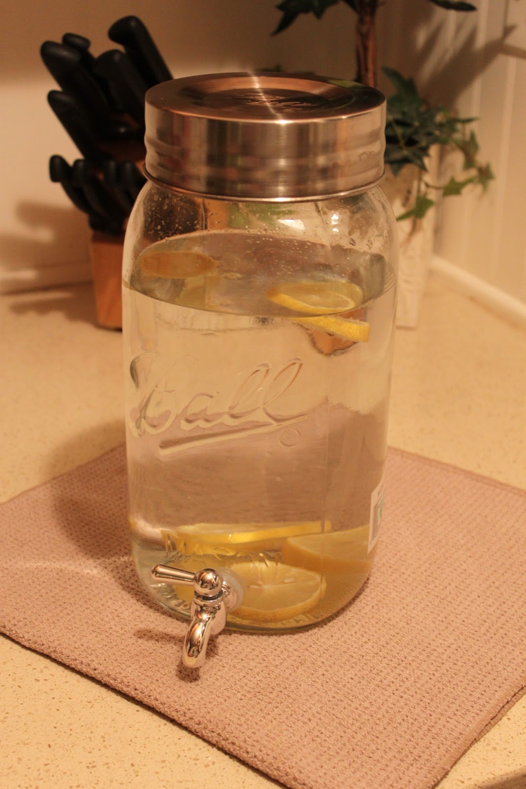 2Slicks Good Times Ball Mason Jar Drink Dispenser