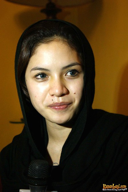 Demikian Foto Hot Nikita Mirzani Terbaru 2012 , bagi Anda yang suka