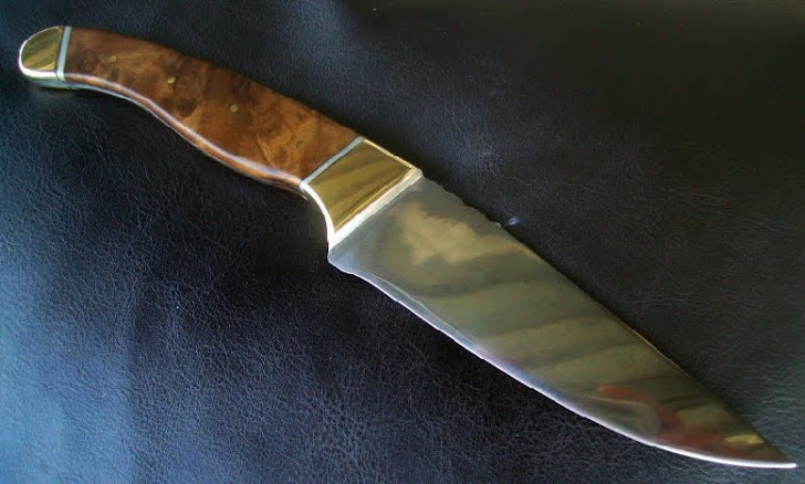 Utility Knife/Walnut scales & Brass