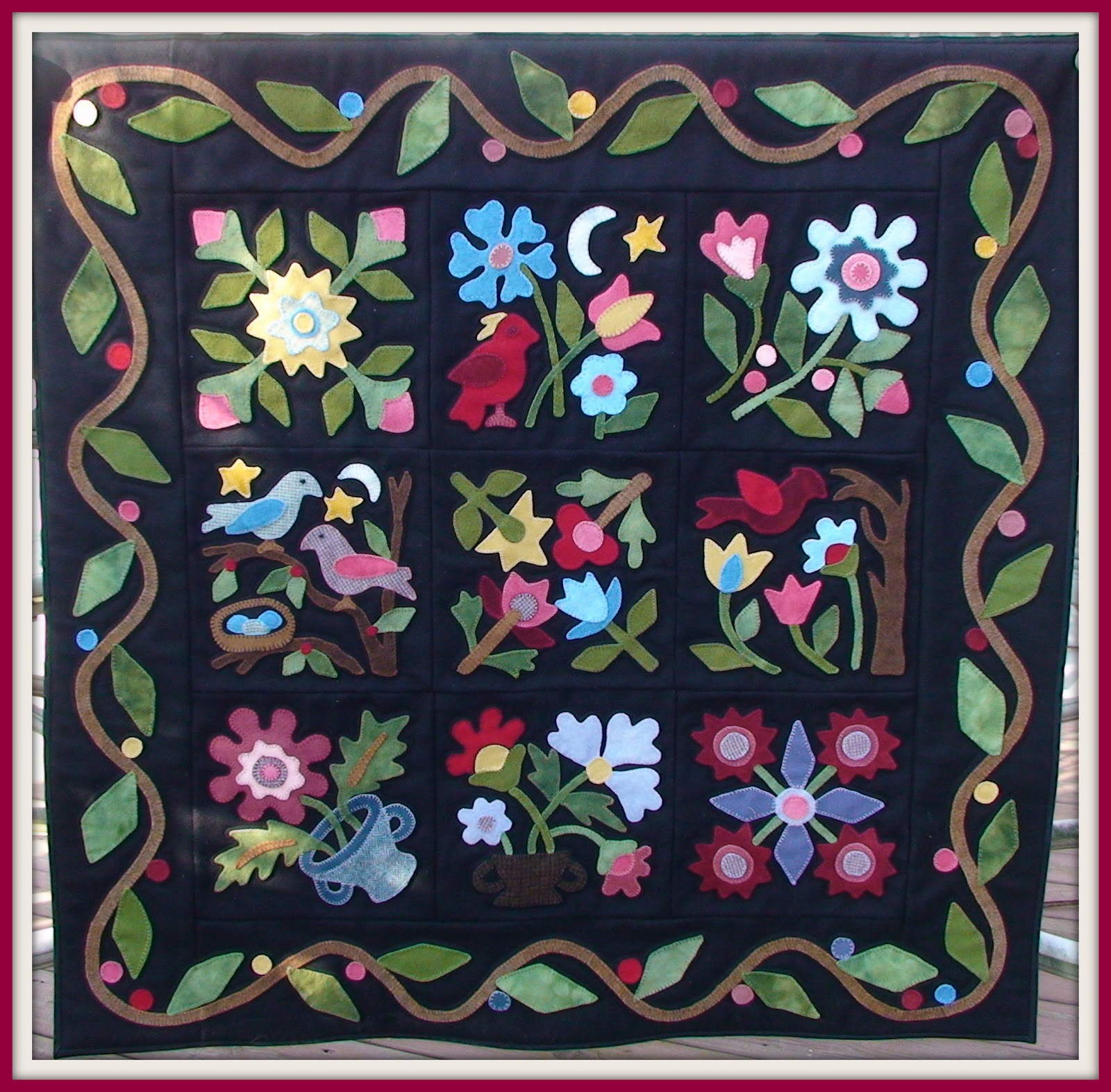 Karen's Quilts, Crows and Cardinals Folk Art Melody on Quilters Show