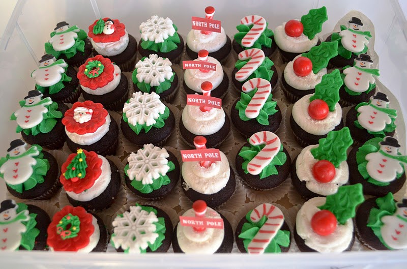Sweetology Mini Cupcakes in their Christmas Best