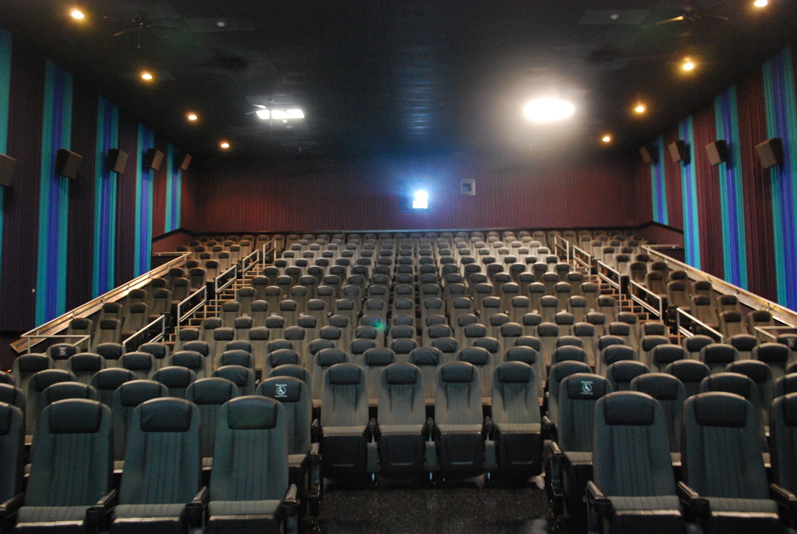 Film och annat skoj Regal Cinemas Hollywood 16, Ocala, Florida, USA