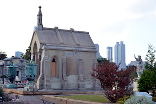 Historic Oakland Cemetery, Atlanta Skyline