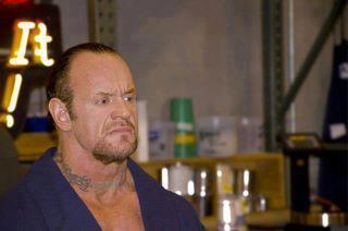 Novas fotos de Undertaker careca!