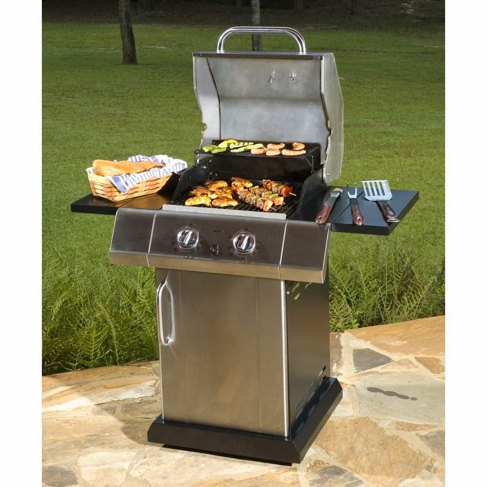 CHARBROIL GOURMET TRUINFRARED 2BURNER PROPANE GAS GRILL