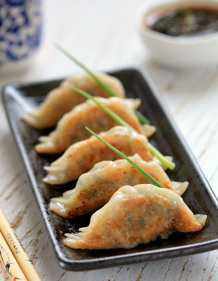 my bare cupboard Wor tip / Potstickers ( And a blah video on how to