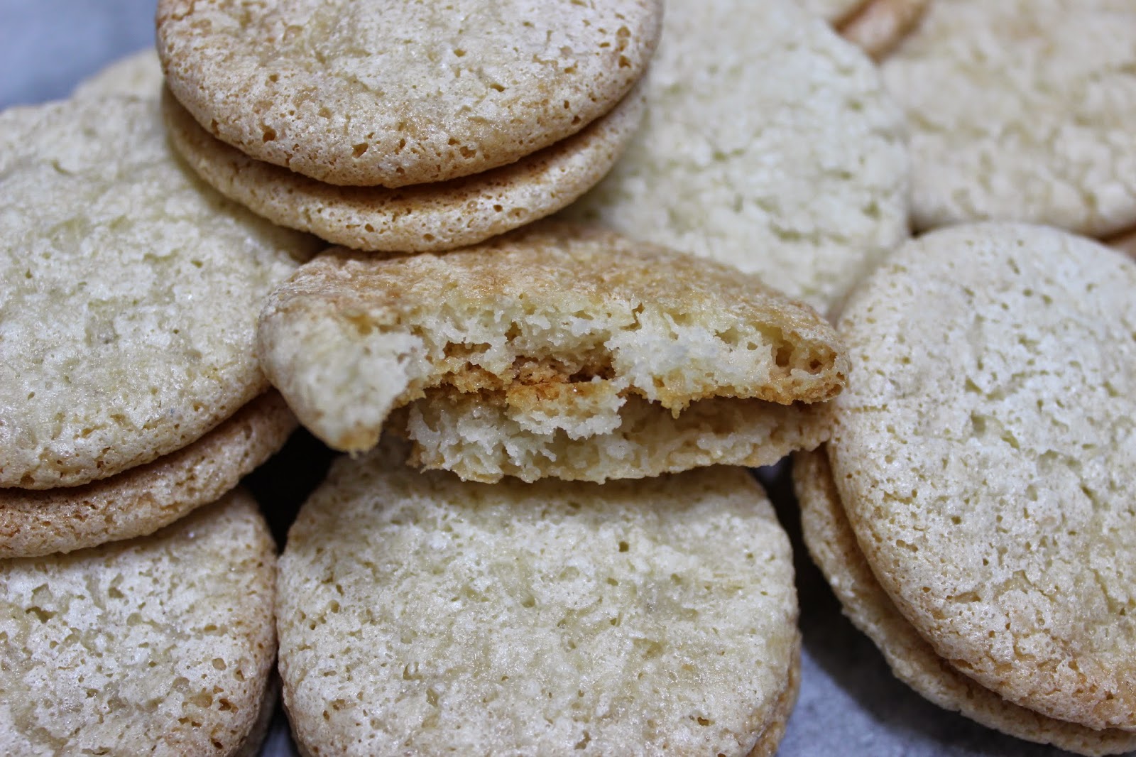 Malehwhlou - مالح وحلو: Macaron noix de coco...مكارو بالكوك