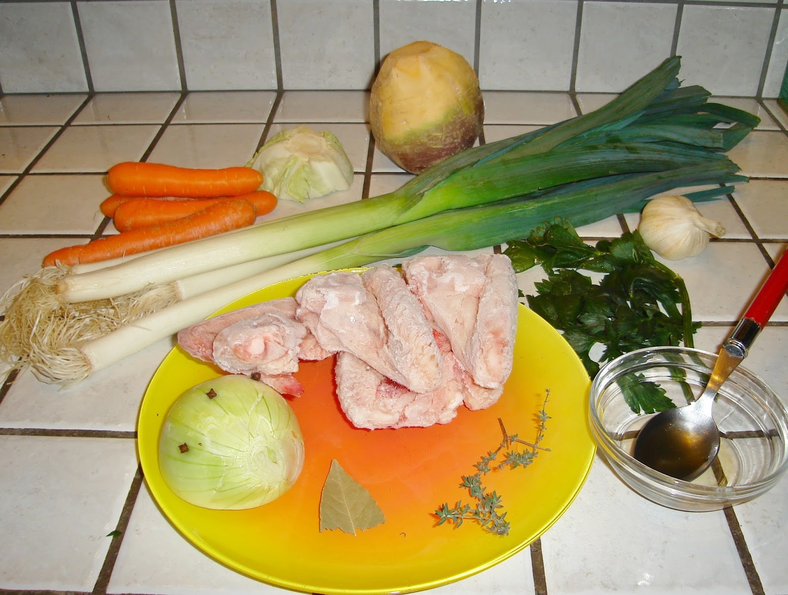 MA CUISINE SYMPA Bouillon de poule