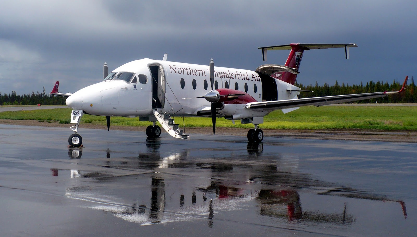 Hawker Beechcraft 1900D