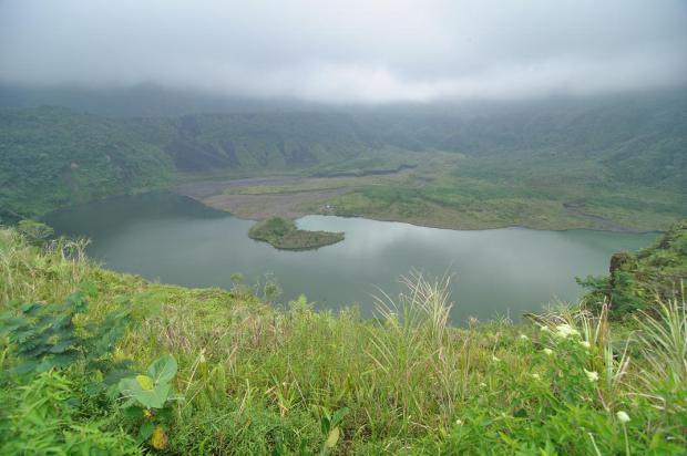Wisata Tasikmalaya, Pesona Galunggung objek wisata kota tasikmalaya, pesona gunung galunggung dan keindahan danau kawah galunggung