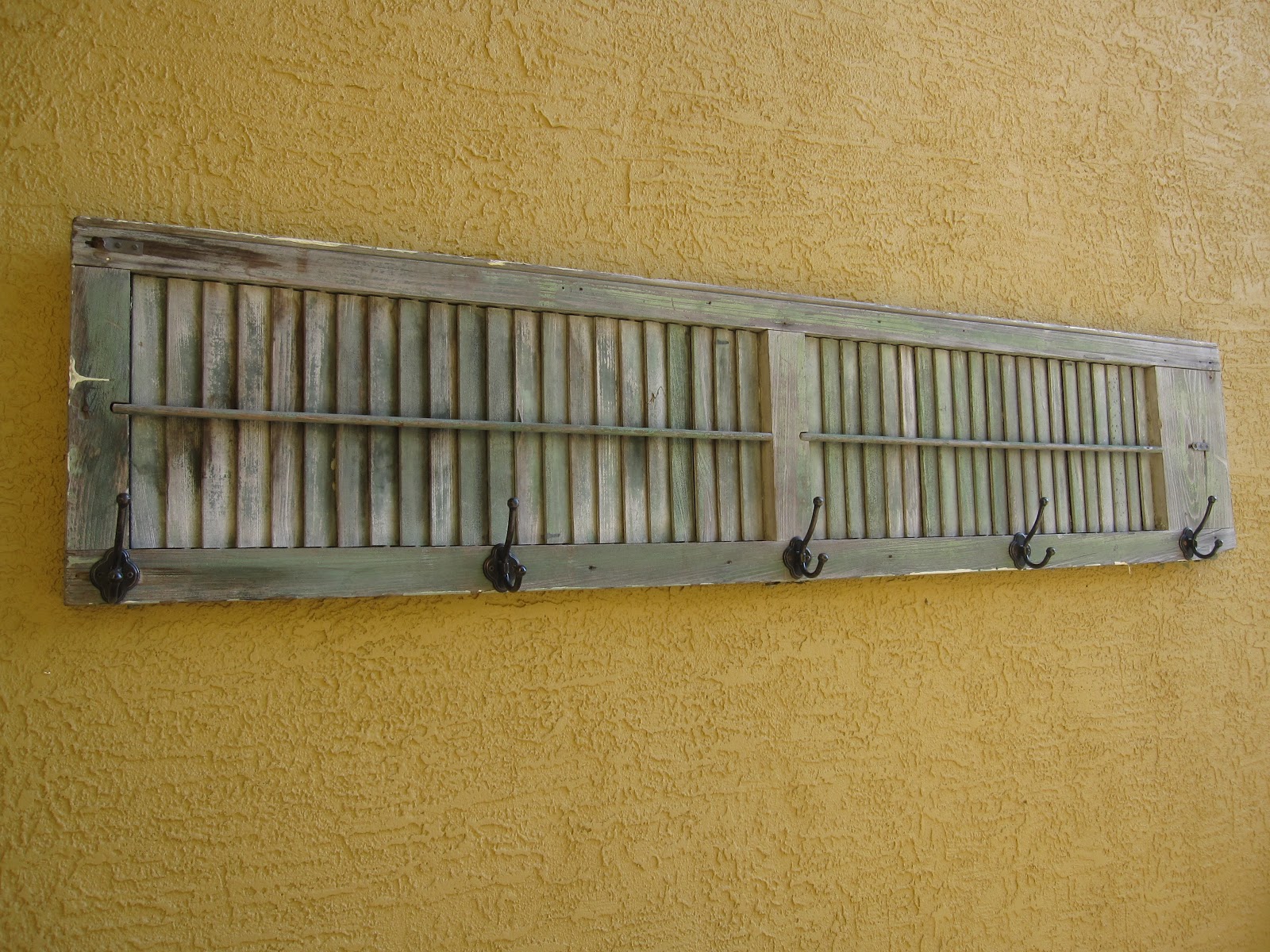 The Decorating Duchess Outdoor Towel Hooks