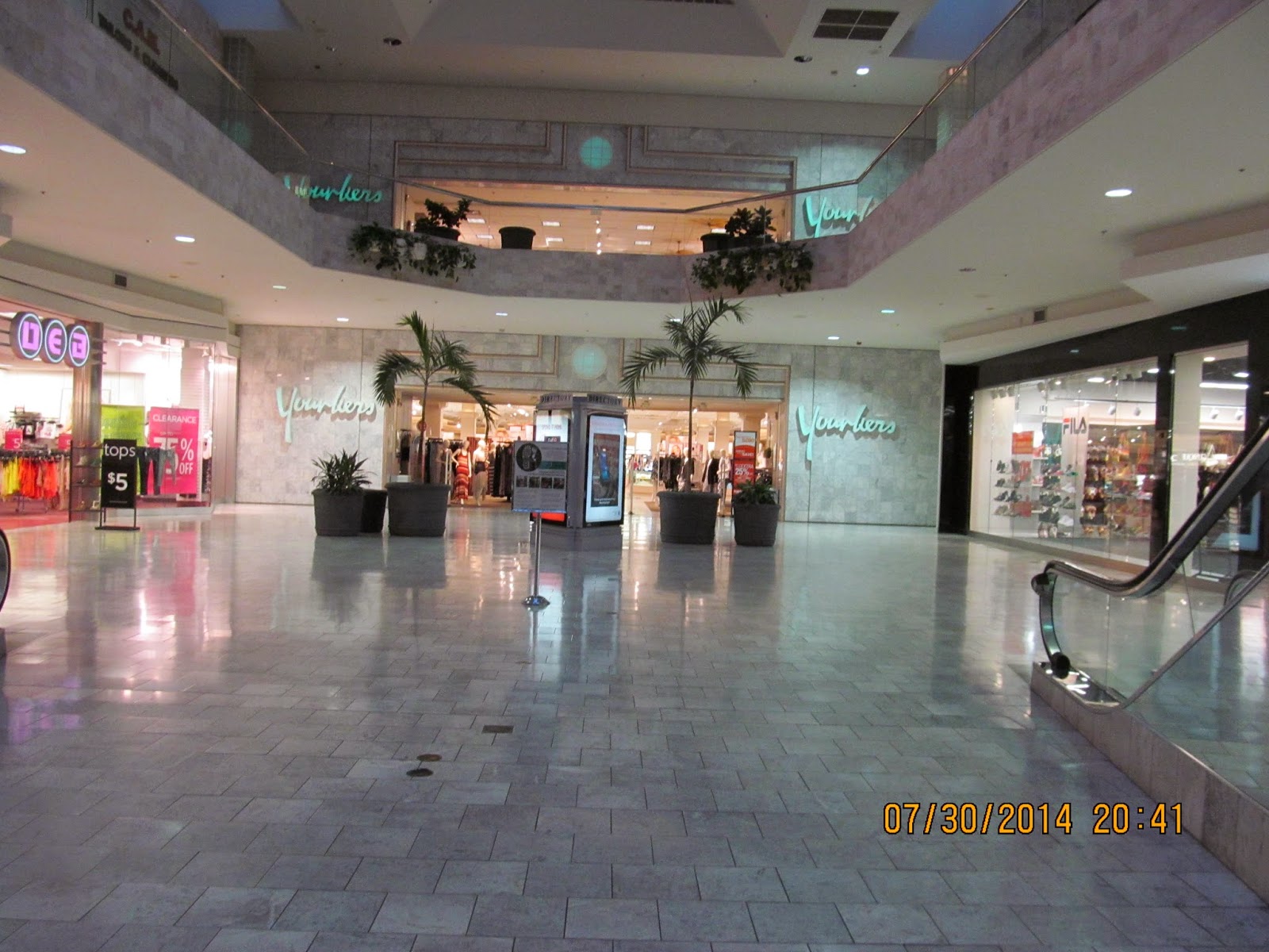 Trip to the Mall Oakview Mall (Omaha, NE)