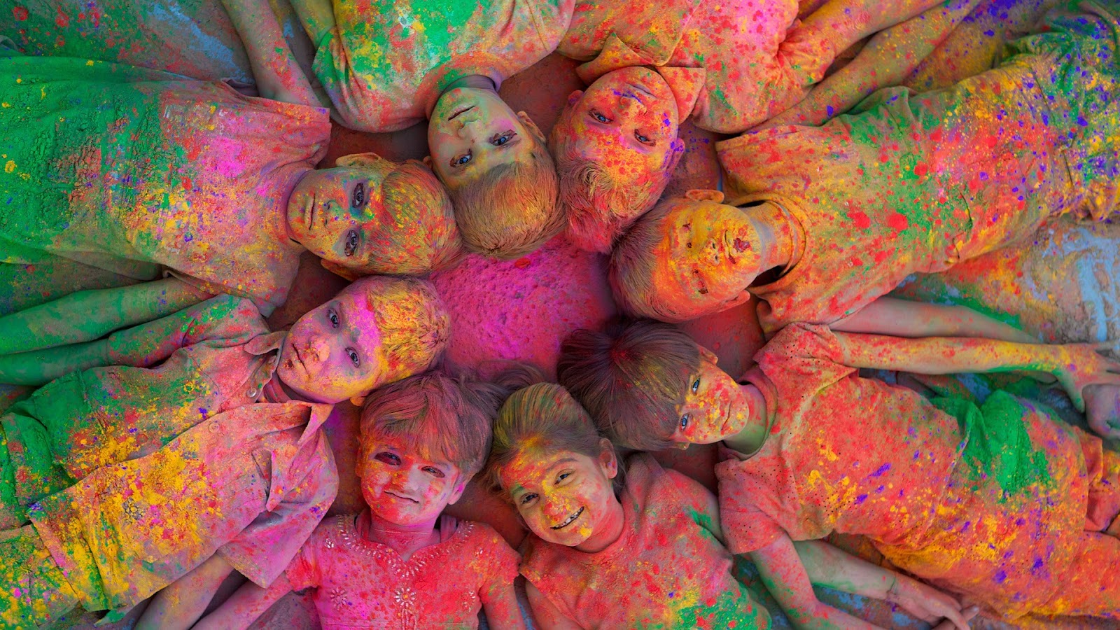 Holi colorful hd wallpapers Holi colorful hd wallpapers