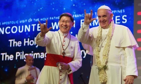 Papa Francisco lança disco de rock