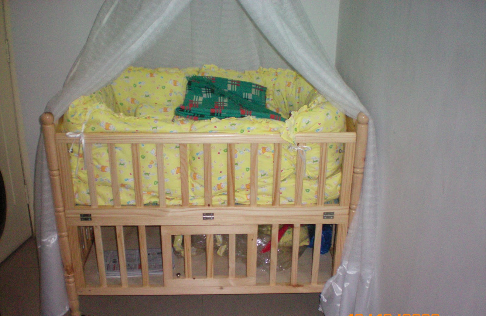 My Home Jewel Rental & Resale Flats Wooden Baby Crib/Cot with cradle