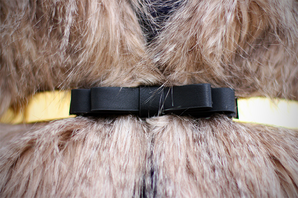 Ann Taylor leather bow belt