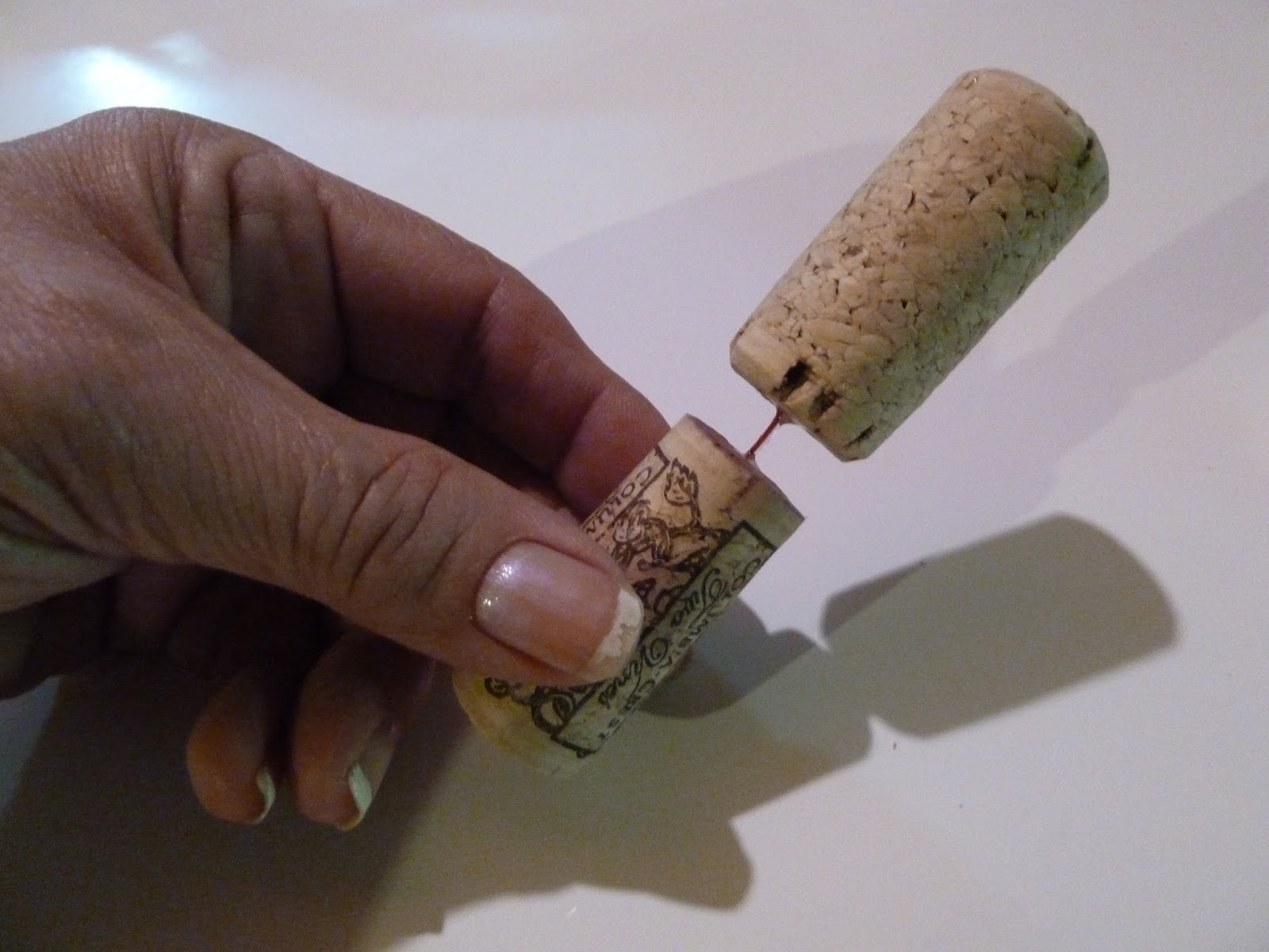 Make it easy crafts Recycled wine cork angel ornament