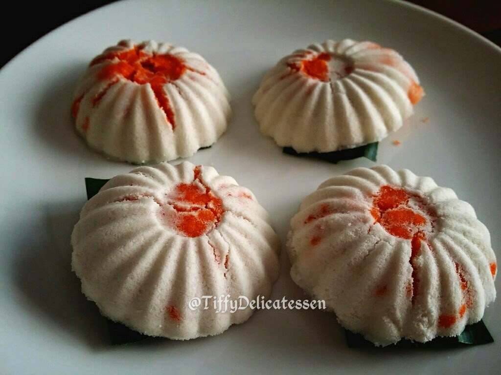 Tiffy Delicatessen Kueh Tu Tu