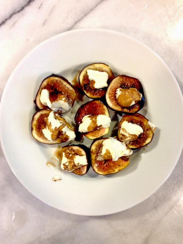 My LuxeFinds Roasted Figs with Goat Cheese and Balsamic Vinegar