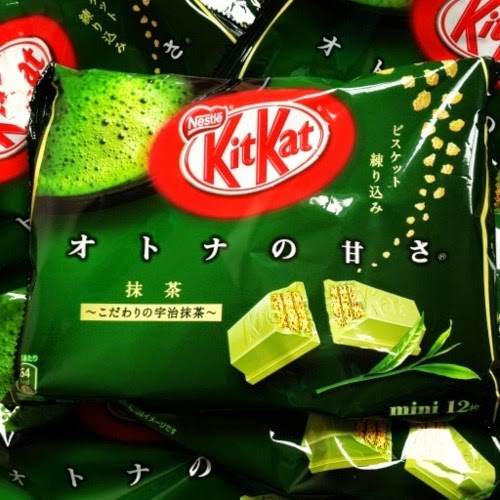 Shops_Everything_ MATCHA KITKAT / GREEN TEA KIT KAT