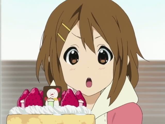 http://2.bp.blogspot.com/-fMQfFbV86q8/TagjEnisLqI/AAAAAAAAAIM/tlDaR78PZyw/s1600/yui-and-her-k-on-cake.jpg