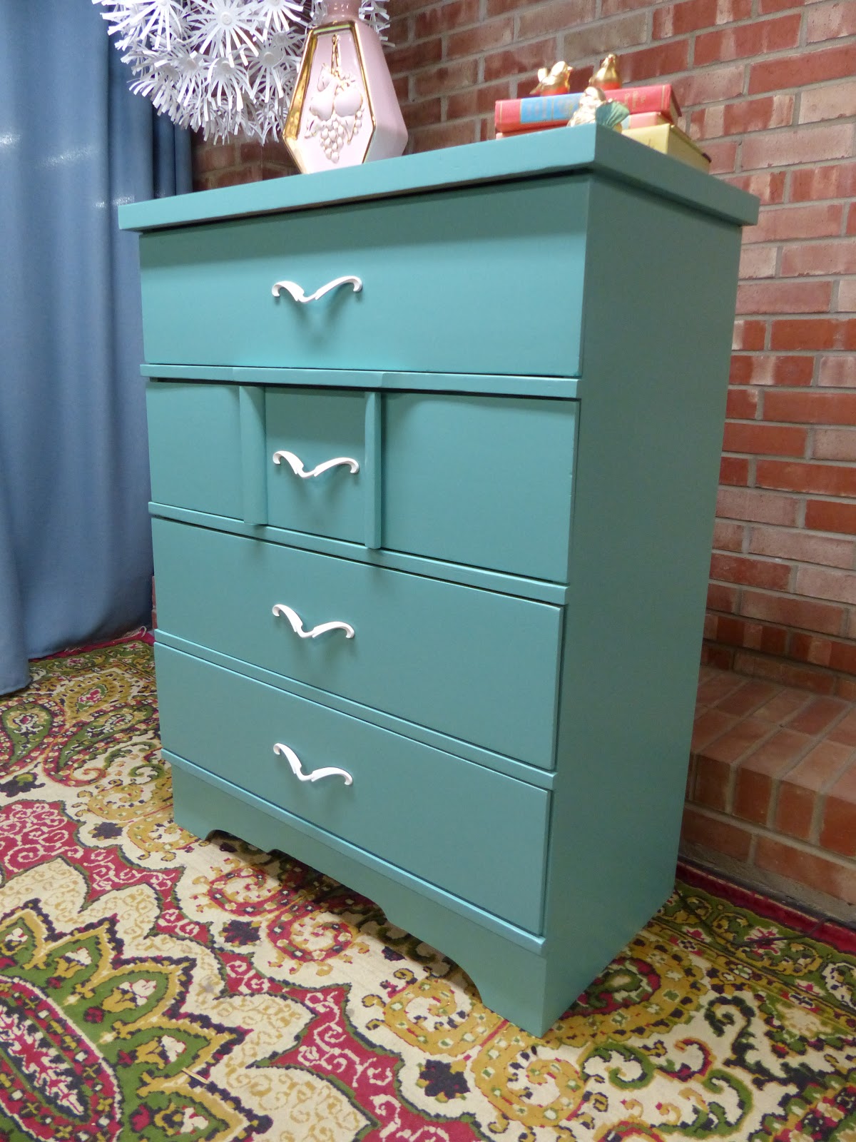 JULIE PETERSON Simple Redesign WHAT WE LIKE TO CALL "THE STICKER