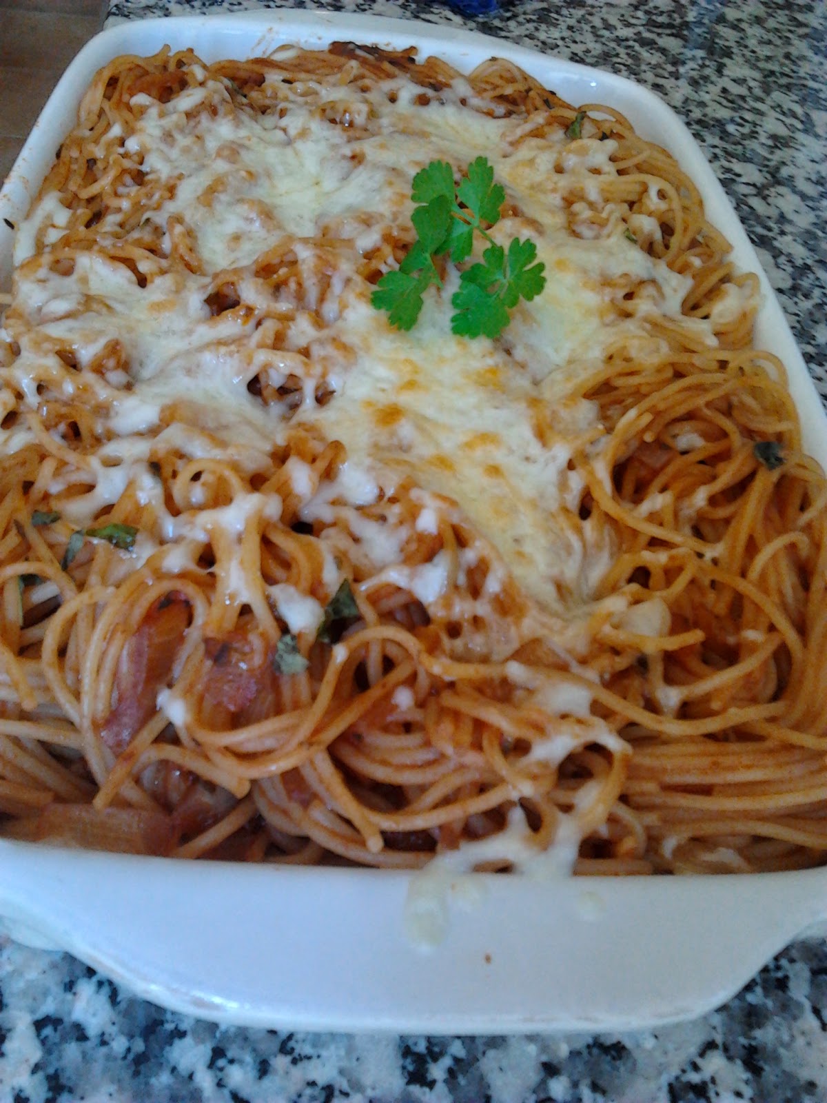 Espaghetti Con Salsa De Tomate Casero