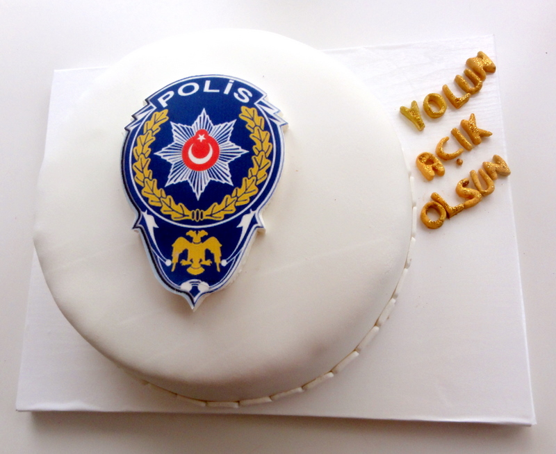 KURABİYE ADAM PASTA TASARIM ATÖLYESİ &quot;POLİS&quot; PASTASI