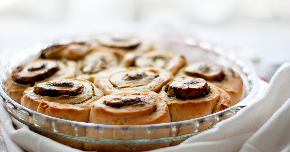 Wee Kitchen Garlic Chive Pesto Irish Soda Bread