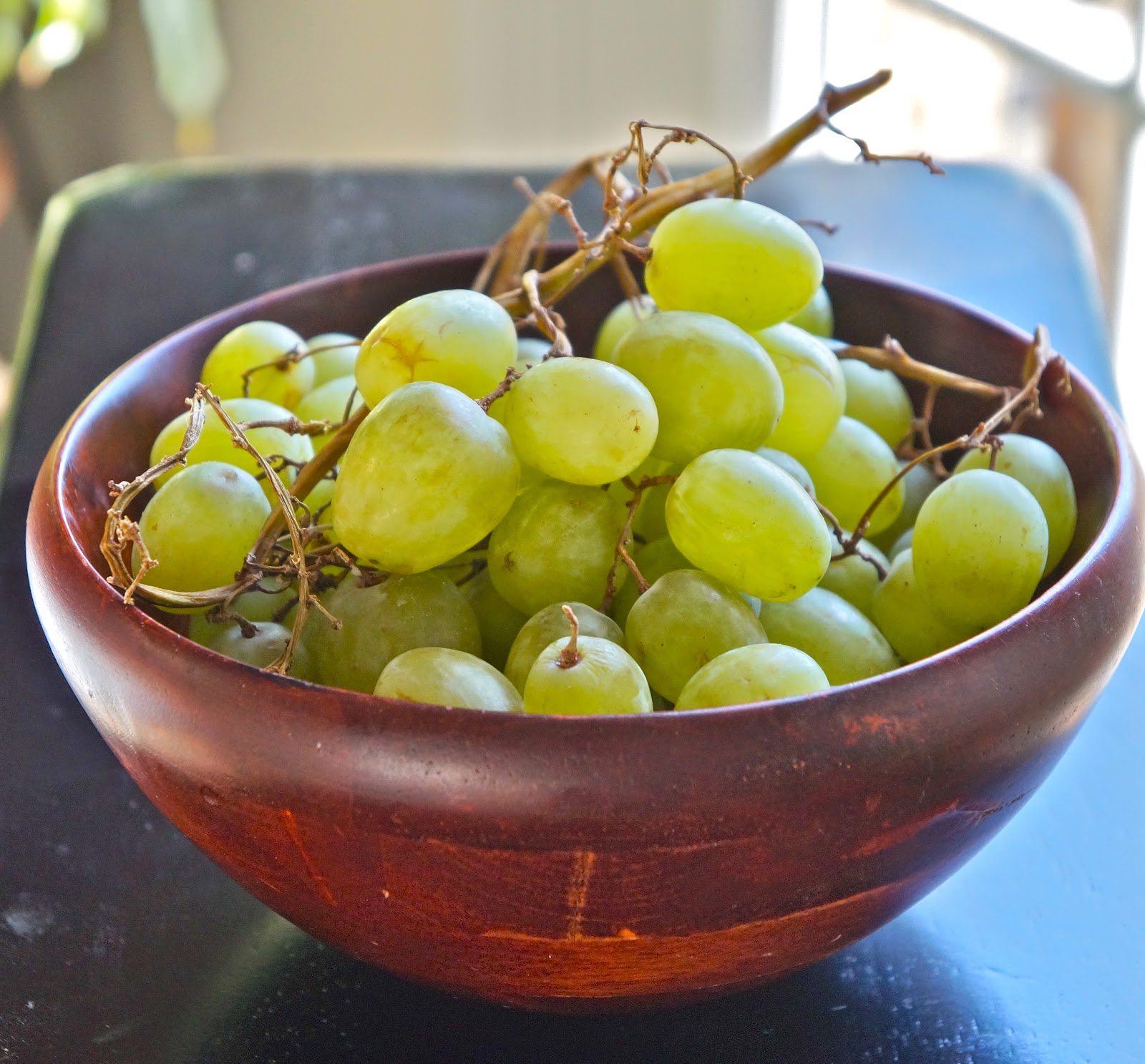 Grape with Goat cheese and walnut