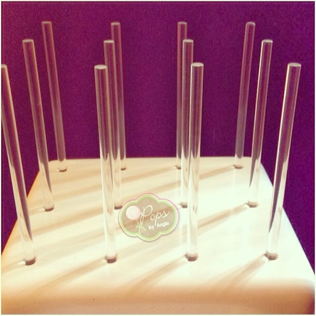 A KC Bakes Straw Stand with Acrylic Sticks 