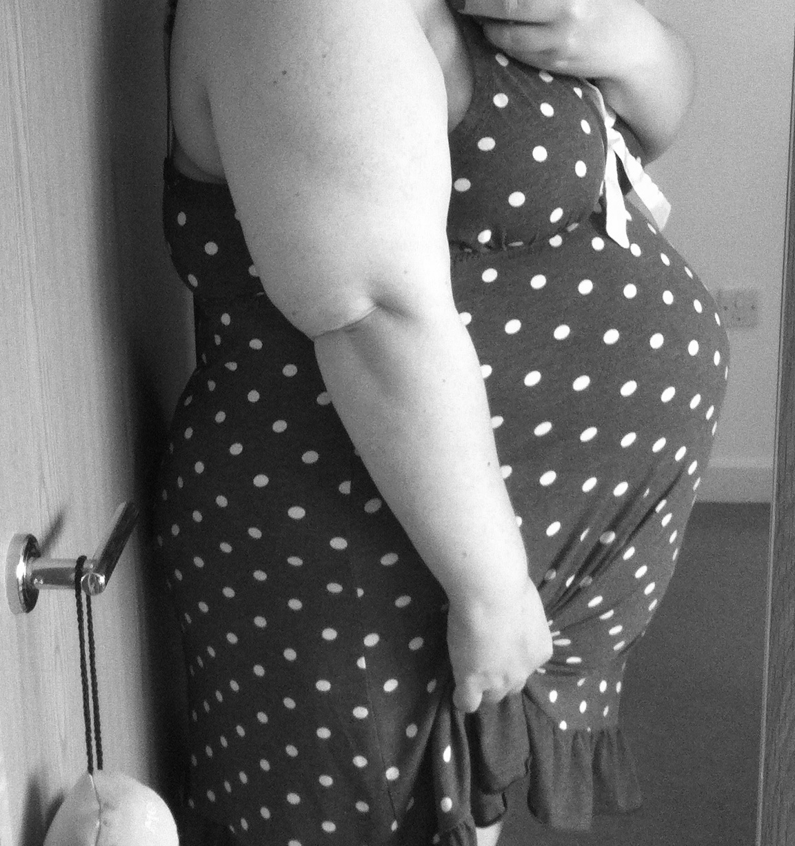 How do you know if you tore a muscle in your hip area, pain in pelvic