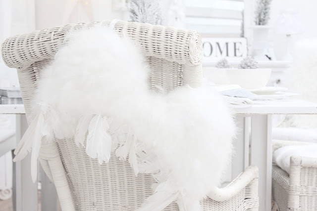 White And Shabby White Christmas