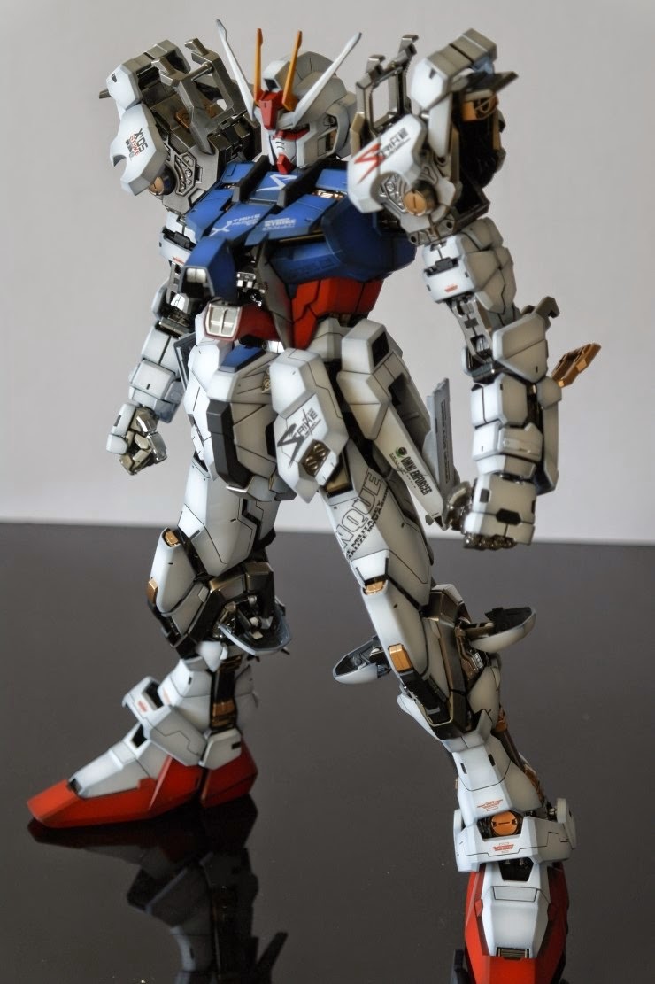 Custom Build PG 1/60 GATX105 Strike Gundam "Open Hatch Presentation