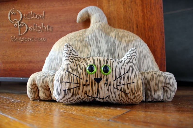Quilted Delights Don T Let The Door Stop You Blog Hop