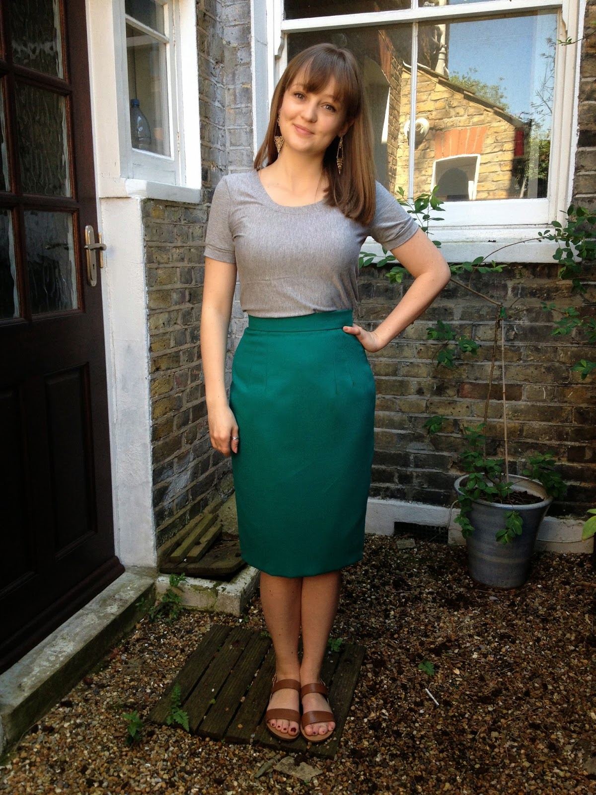 Diary of a Chainstitcher: Emerald Green Wool Crepe Charlotte Pencil Skirt with Kick Pleat