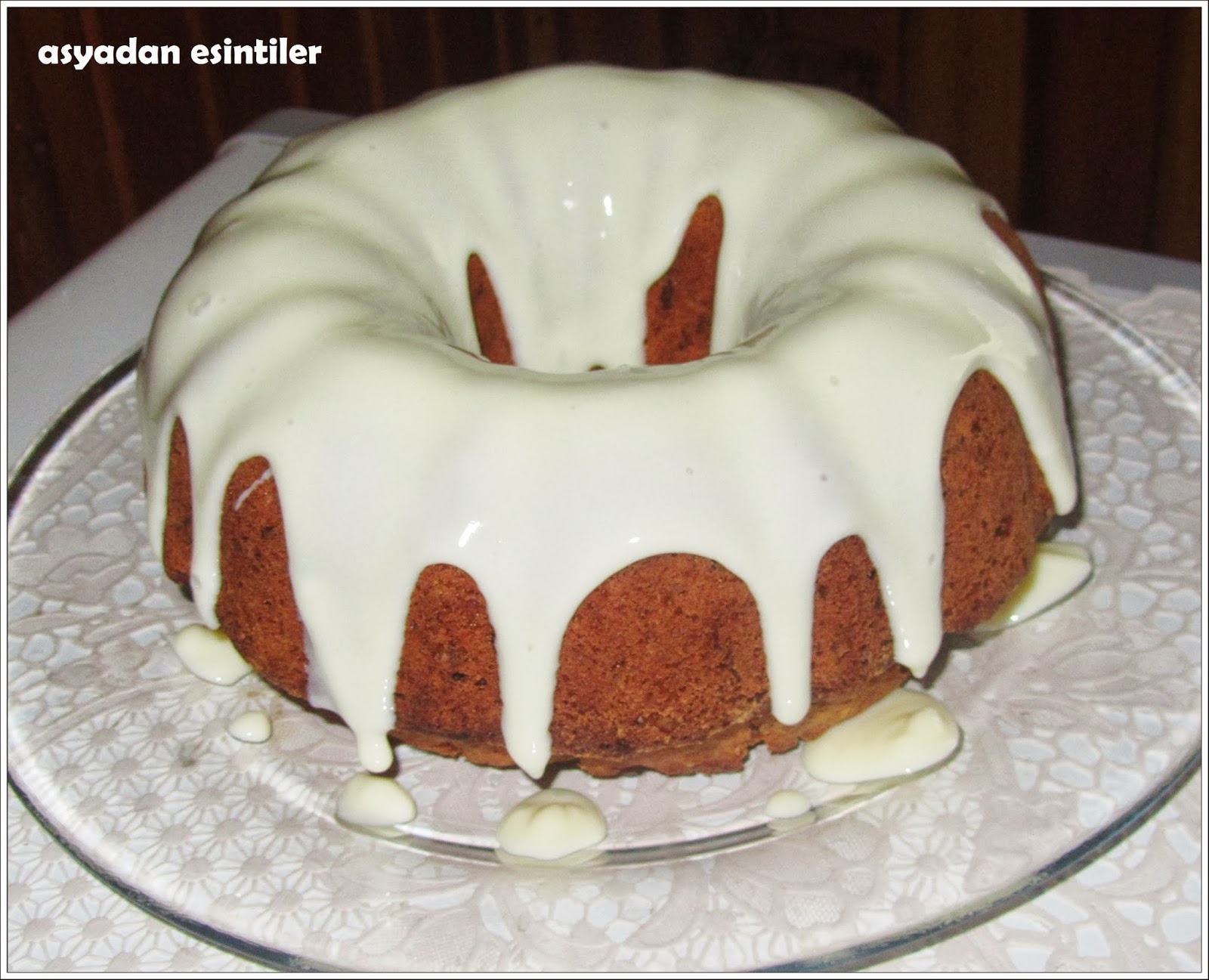 asyadan esintiler Beyaz çikolata soslu Havuçlu Kek