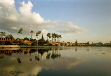 စည္းကမ္းမရိွေသာ မႏၱေလးသို႔