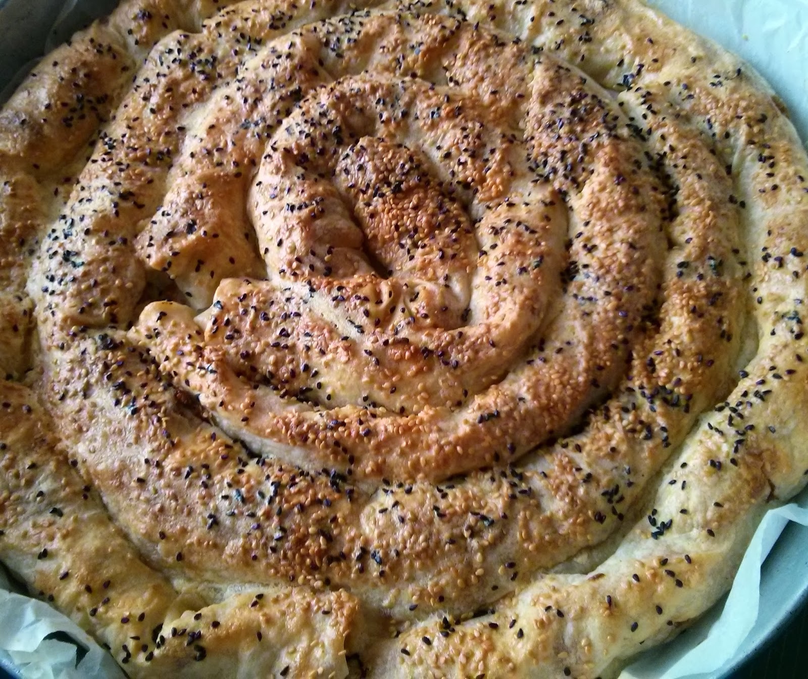 Lezzetli Tarifler MADEN SULU KIYMALI BÖREK