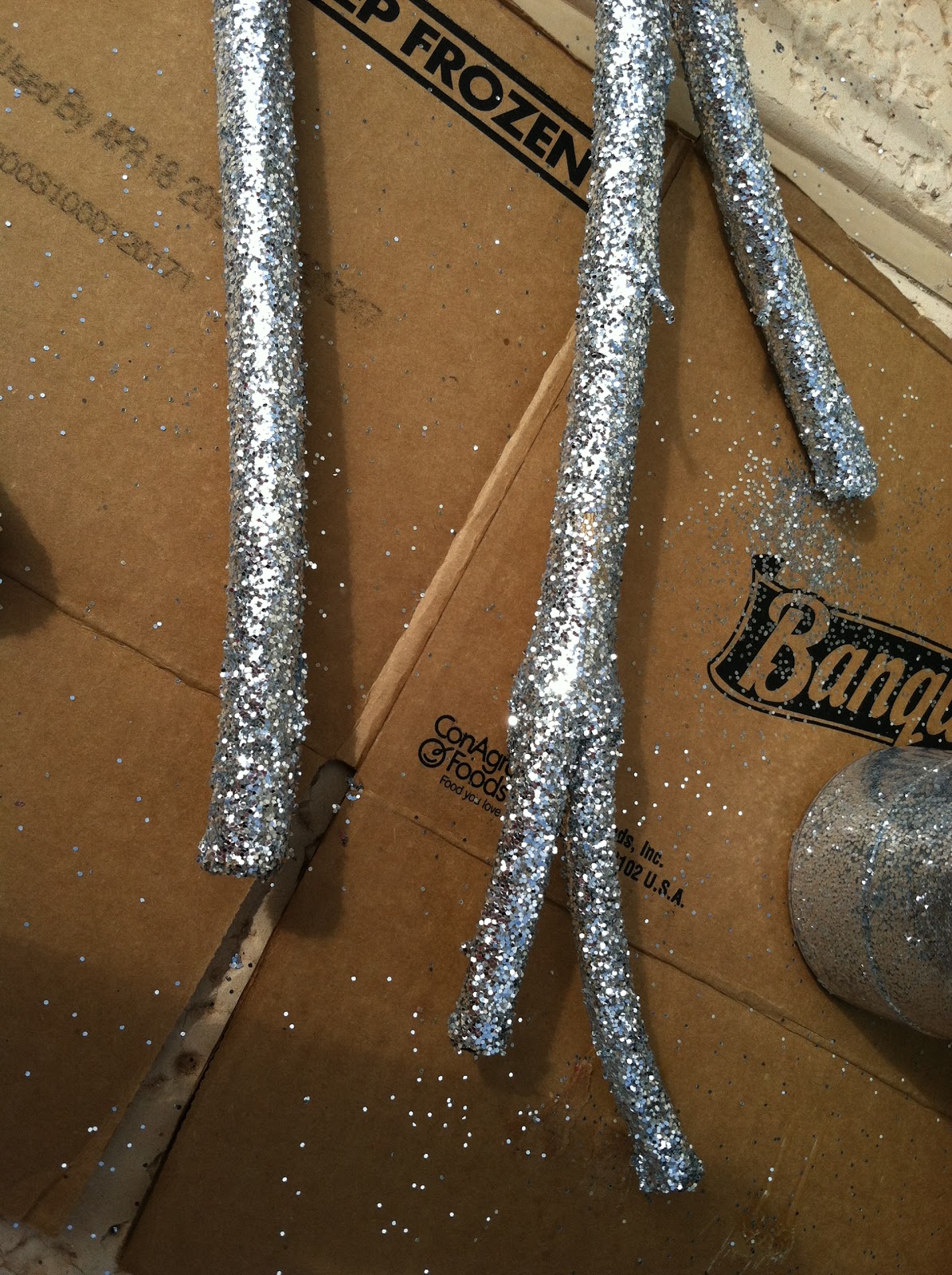 DIY glitter dipped stick wall decor. LOVELY LITTLE RANTS