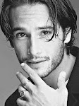 Tudo sobre Rodrigo Santoro