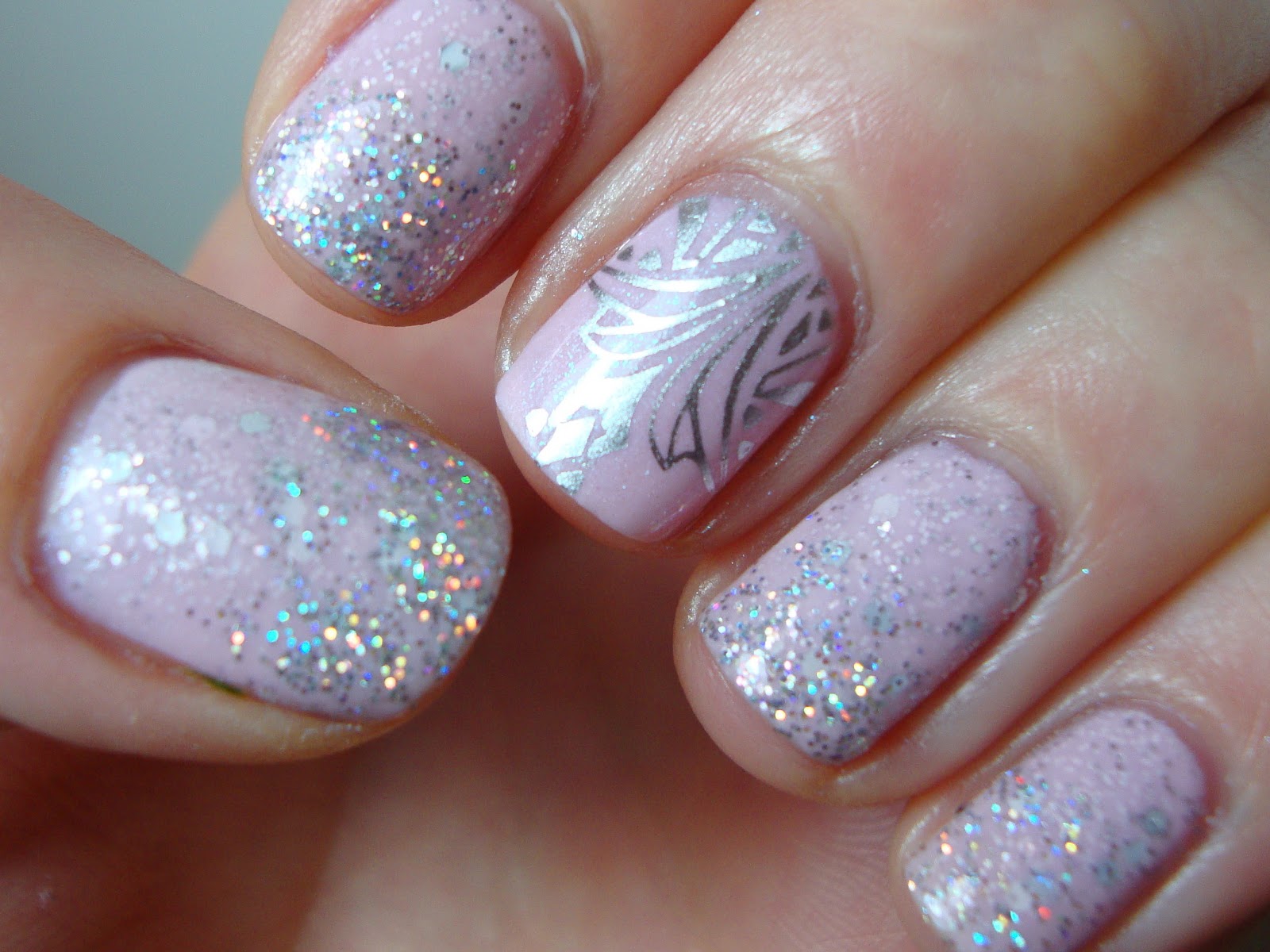 Marias Nail Art and Polish Blog Guest Post by Karen Nail Call