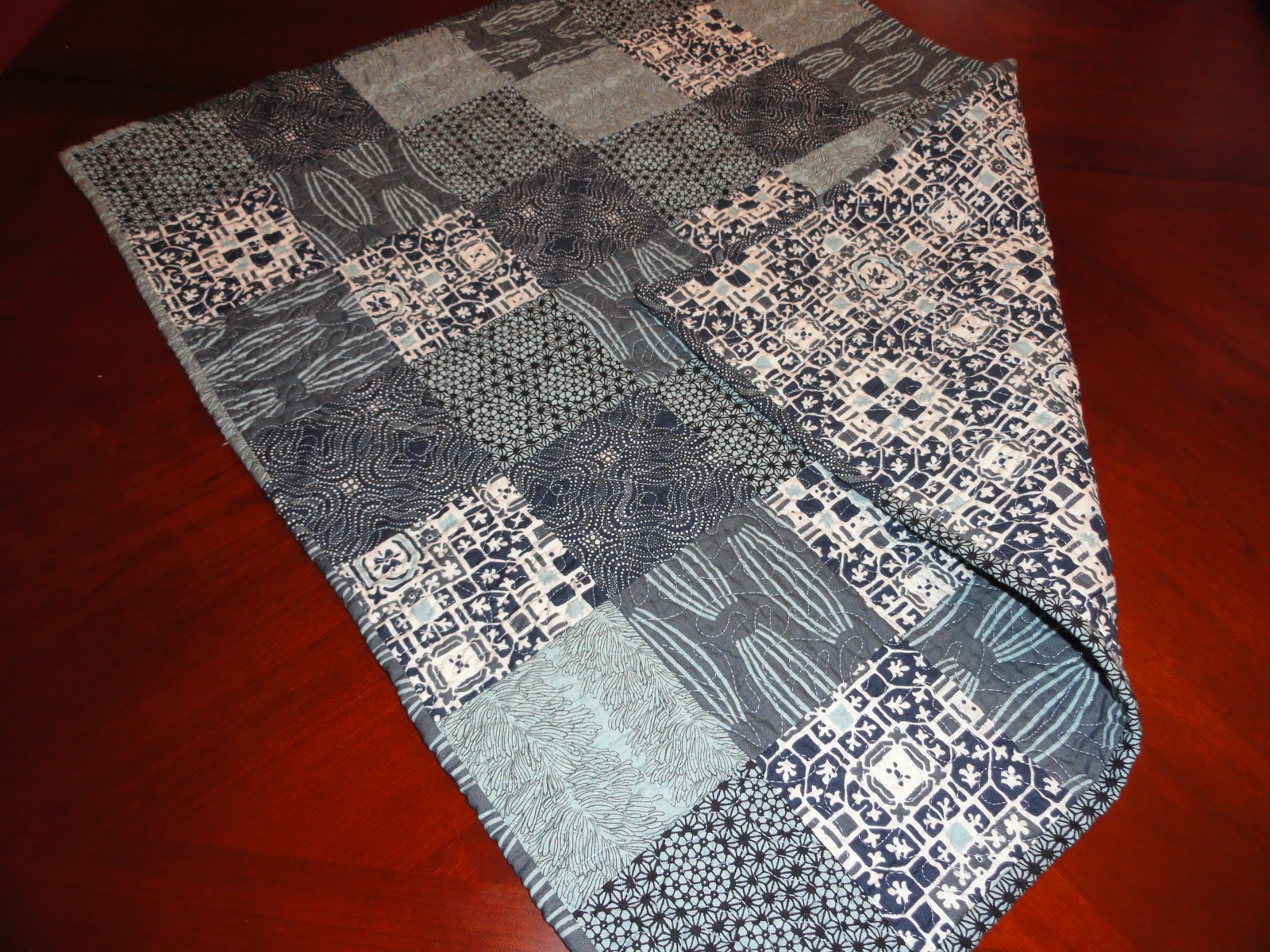 Oxford Impressions David Butler Parson Gray's Quilted Changing Pad