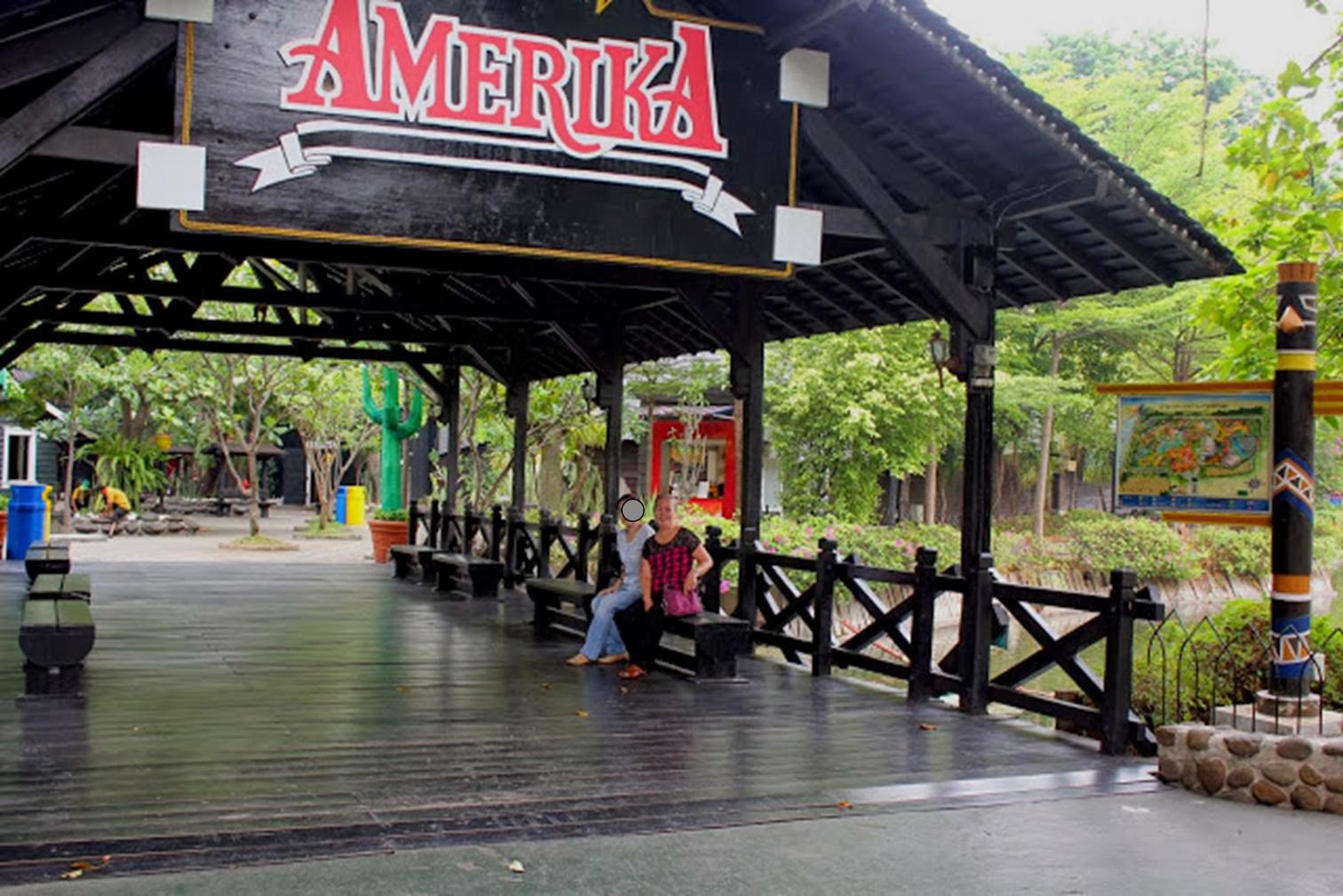 Stay, Stray, Play and Feast Dufan is Fun; Jakarta, Indonesia Series 4