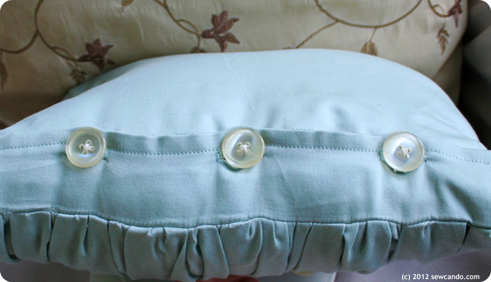 Sew Can Do Luxury On A Dime The Getting Gathered Pillow Tutorial