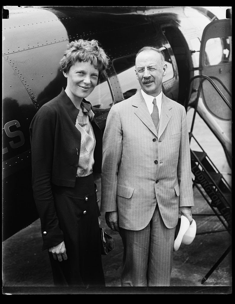 Amazing Historical Photo of Amelia Earhart in 1932 