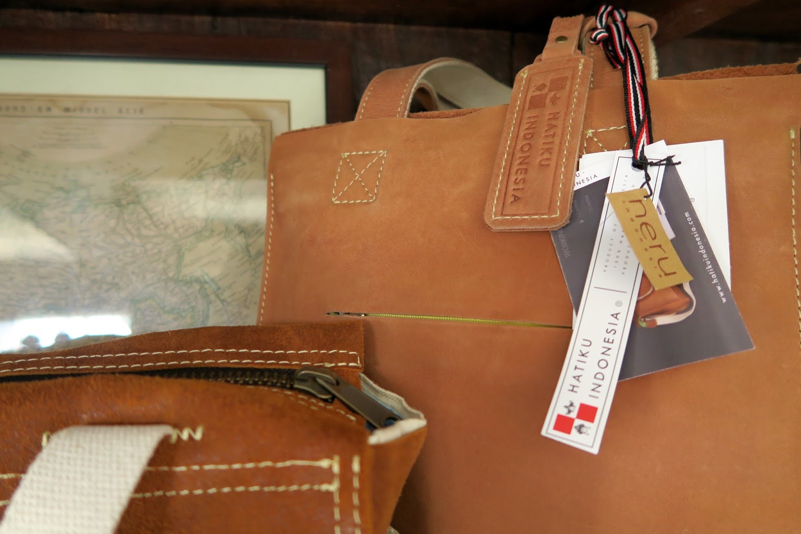 Artisan Hatiku Indonesia leather bags by Chiisai Design Neru Indonesia