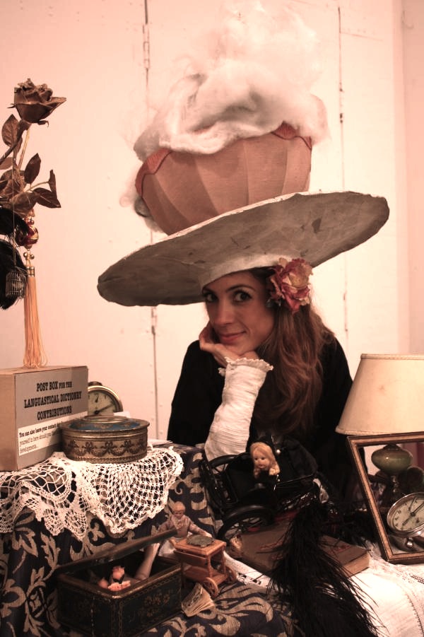 Crazy Fm: Tea Hee Hee