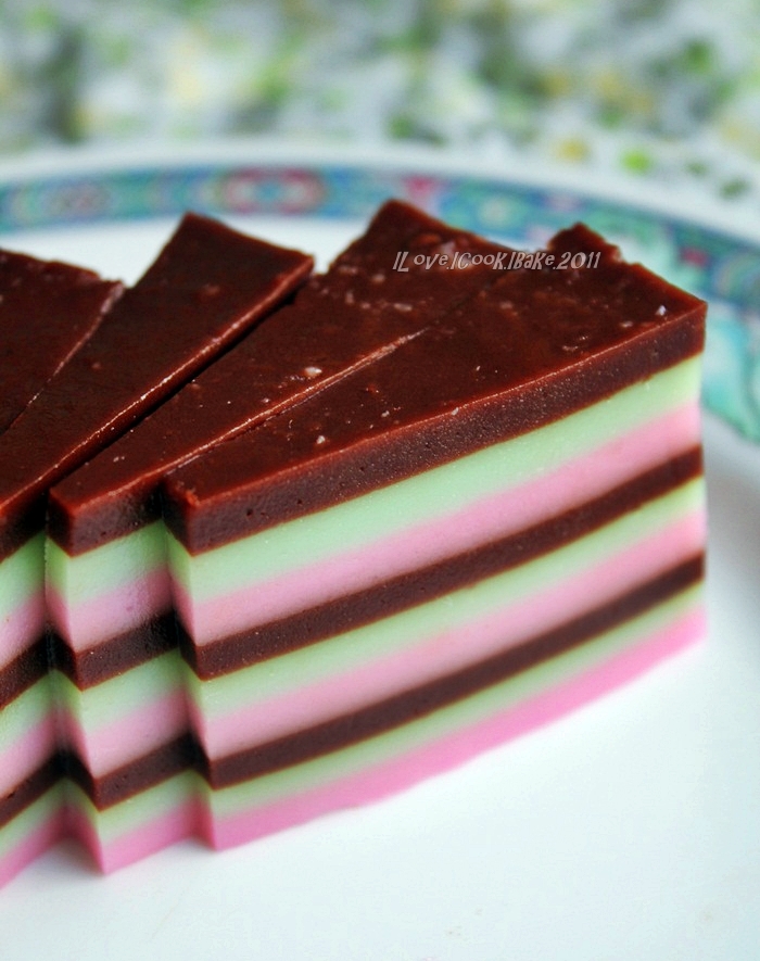 I Love. I Cook. I Bake. Rice Flour Layered Kueh (Lapis Beras)