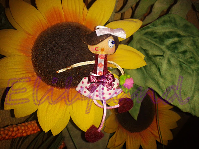 Mini-Elily Muñeca Broche Fieltro Primavera Mini-Elily Muñeca Broche Fieltro Primavera